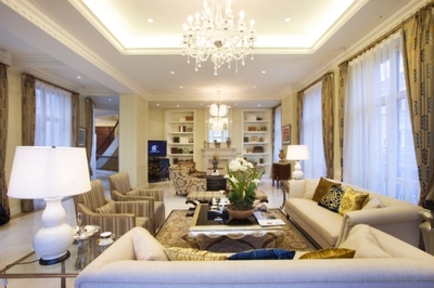 三雄·極光與無錫同濟聯合裝飾公司產品互動，共筑建筑裝潢新篇章